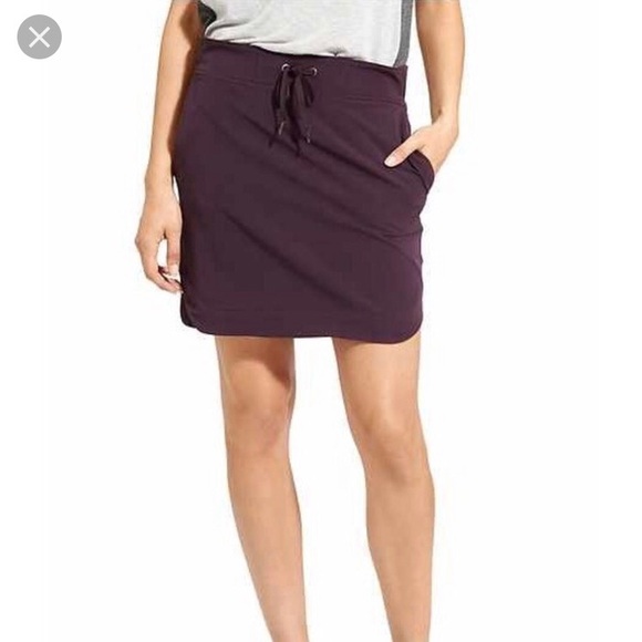 Athleta Dresses & Skirts - Athleta Black Midtown Skirt M